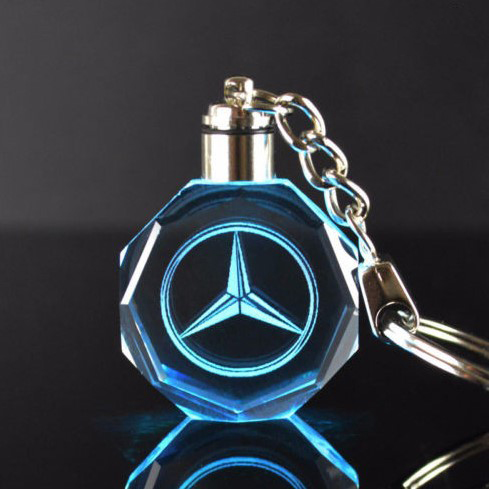 Mercedes világító kulcstartó - lézergravírozott